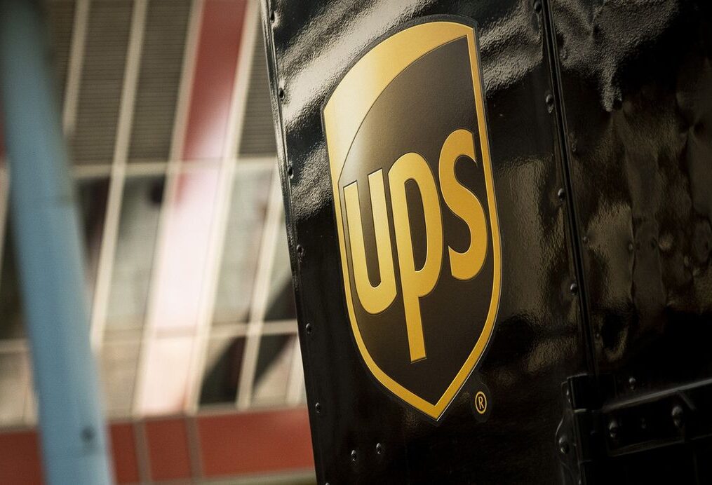 IndiGo’s Billionaire Founder Partners UPS for Logistics Venture