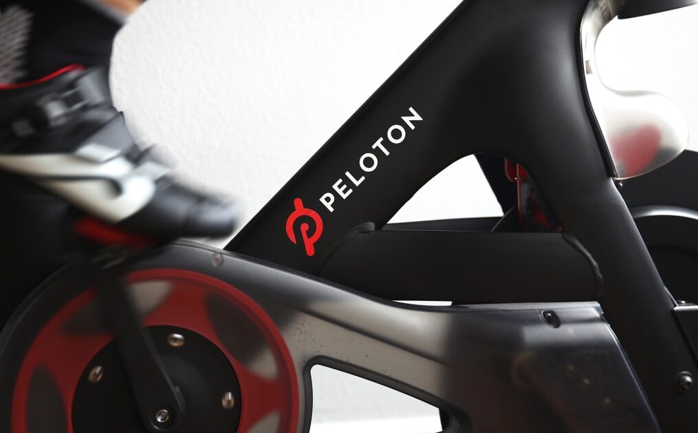 Peloton will sell bikes, Treads at Dick’s Sporting Goods in its first brick-and-mortar partnership