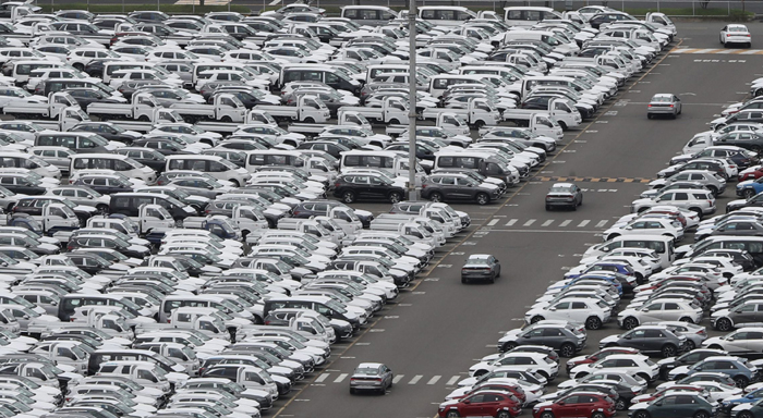 Sales of Korean EVs Plummet in U.S. as Subsidies Dry up