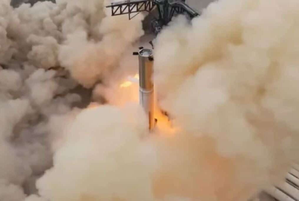 SpaceX vient de procéder à un allumage statique de 31 moteurs Raptor du Super Heavy