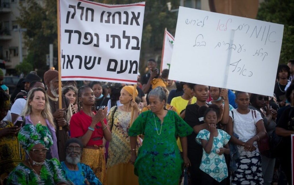 Court tells government to reconsider deportation of Hebrew Israelites