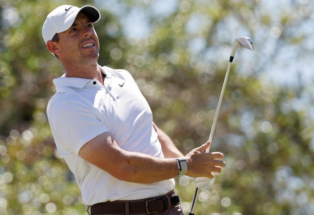 Rory McIlroy drives into last 16 as Séamus Power exits in Texas