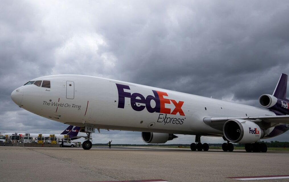 The Ratings Game: Wall Street loves FedEx’s cost cuts and plans to combine networks. But here’s where some analysts say it could get messy